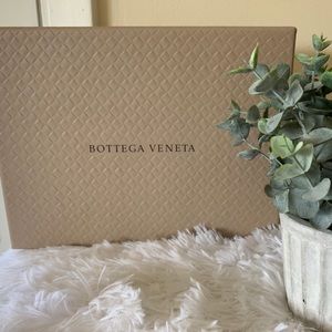 Bottega Vanetta box